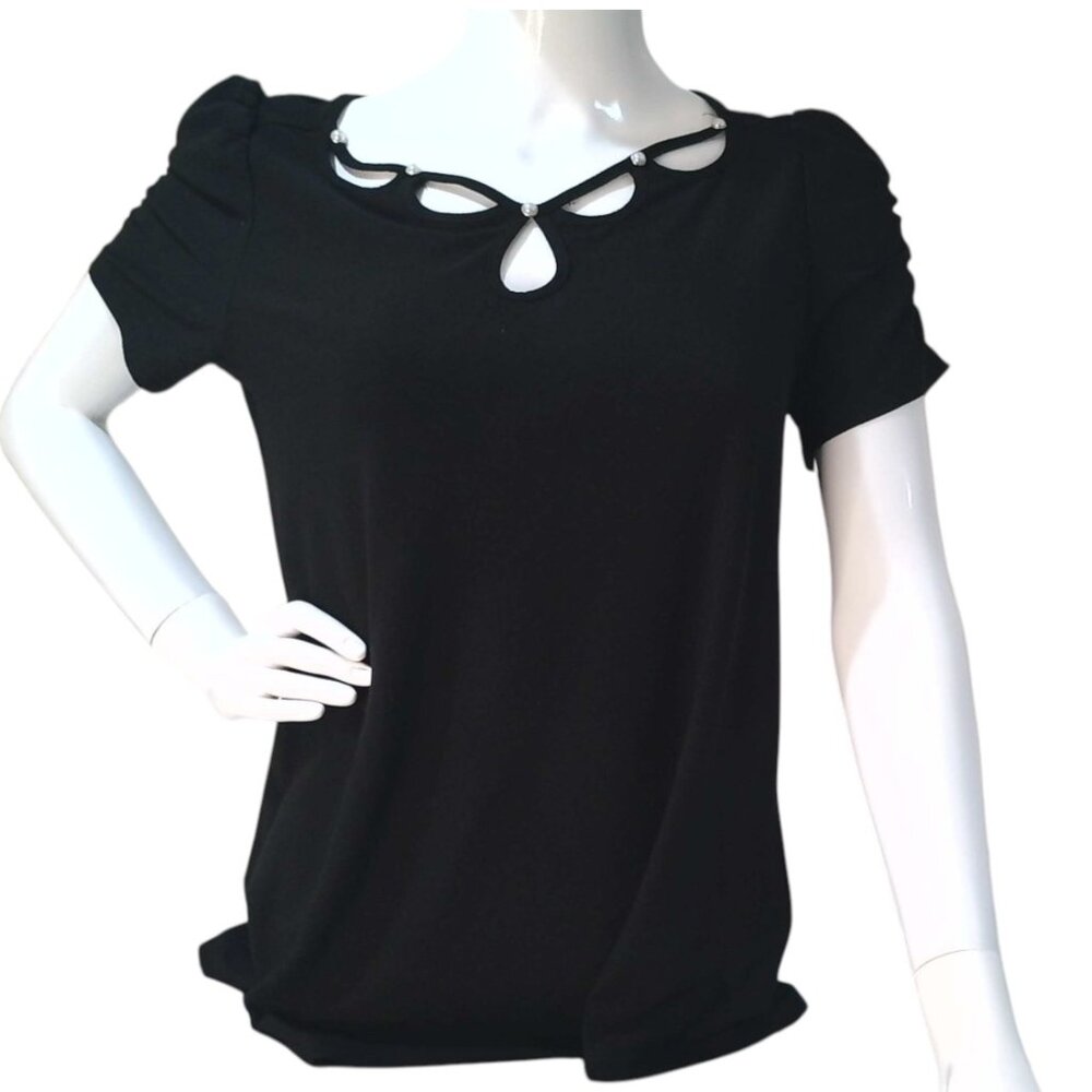 Short Sleeve Tunic top with cut out neckline.